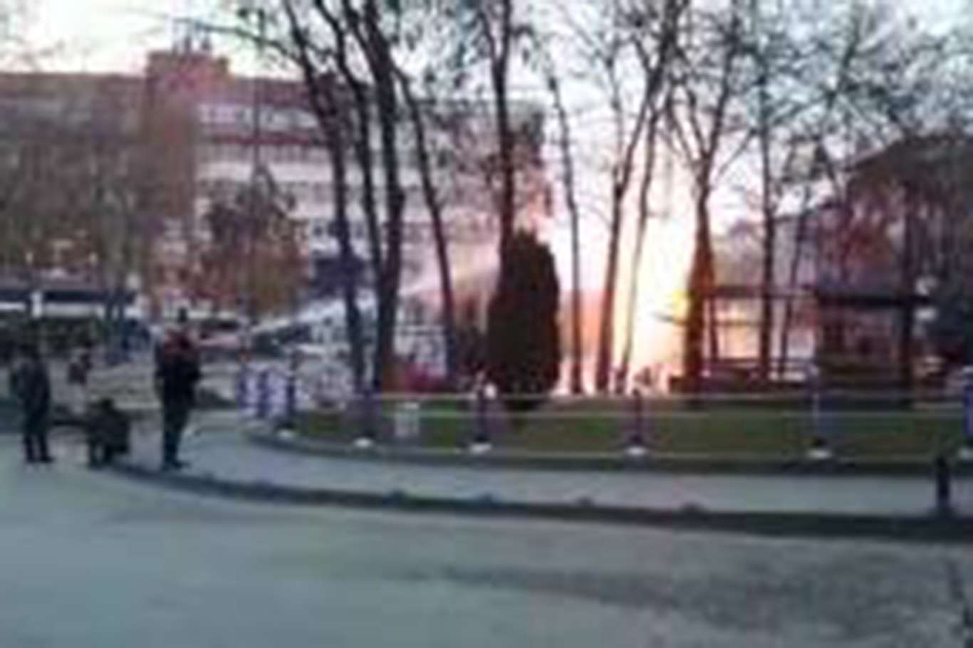 Ankara'da patlayan doğalgaz borusu alev aldı